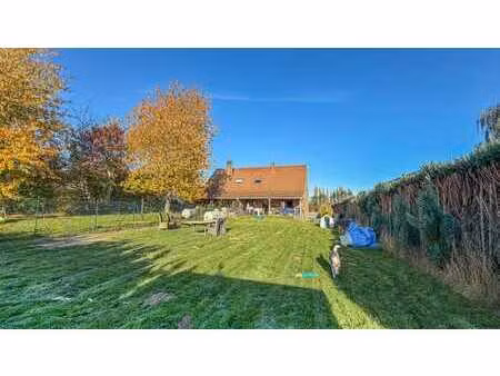 opportunité à glimes : 2 lots avec garage et jardin