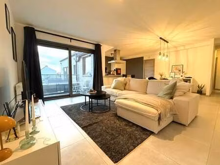 appart (2ch) (75 m²) avec terrasse (sud)  et 2 parking ext.