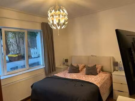 appartement rez dans un petit immeuble