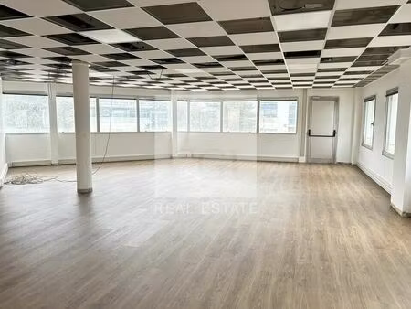 location bureau 450 m² à bron (69500)