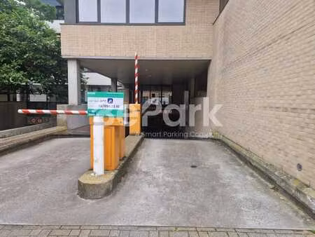 parking korte pastoorstraat 13  2600 anvers