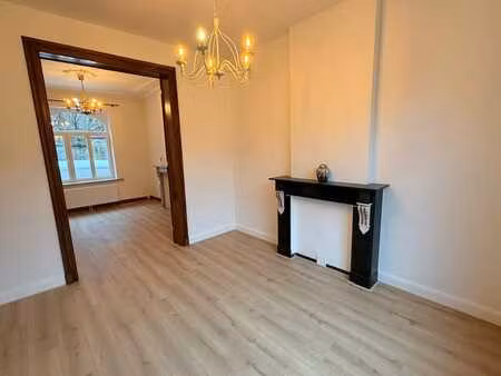 maison ent. rénovée  lumineuse  pleine de charme - peb c