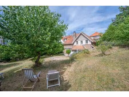 charmante villa individuelle  située au calme dans un sen...