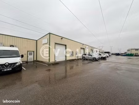 local d'activité 150 m²