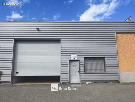 local d'activité 300 m²