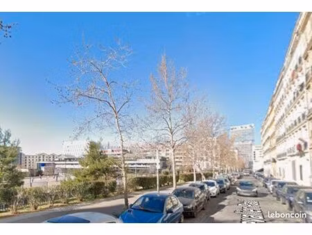 t3 la joliette - les terrasses du port