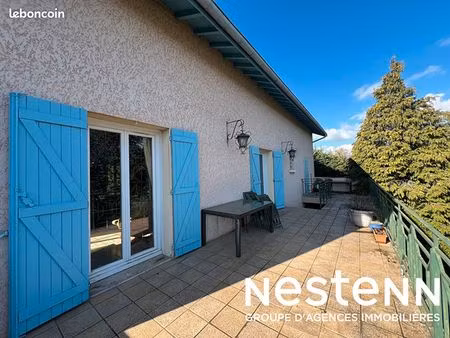 villa 8 pièces 254 m²