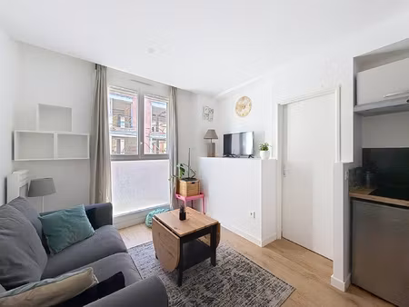 t2 palais de justice entièrement équipé