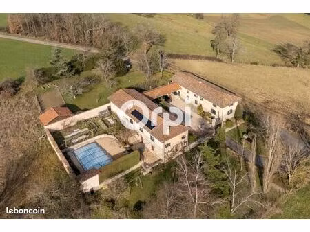 ferme 7 pièces 283 m²