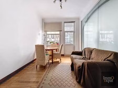 rue belliard - appartement meuble 2 chambres et terrasse