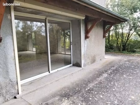 corps de ferme enl rénové +dependances