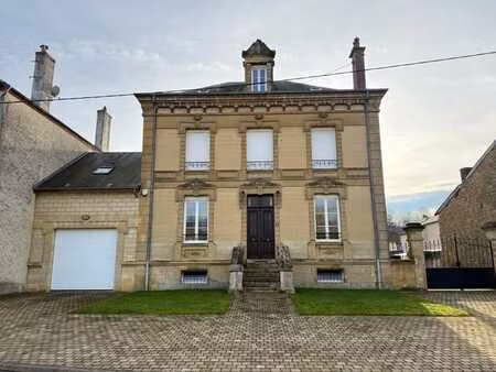 a 10 min. de florenville  très belle maison bourgeoise !
