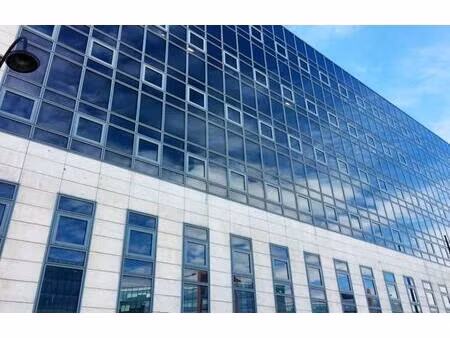 bureaux modernes et modulables à louer à rueil-sur-seine – quartier d’affaires animé – par