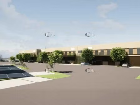 local d'activité 2 439 m²