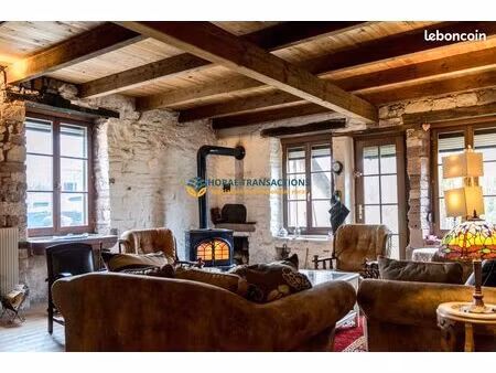 maison 10 pièces 271 m²