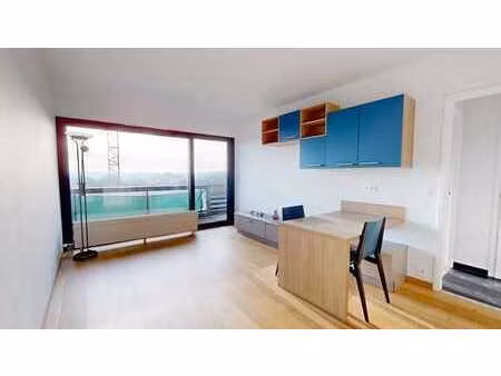 limite woluwe: bel appartement 1 chambre +/- 50m2