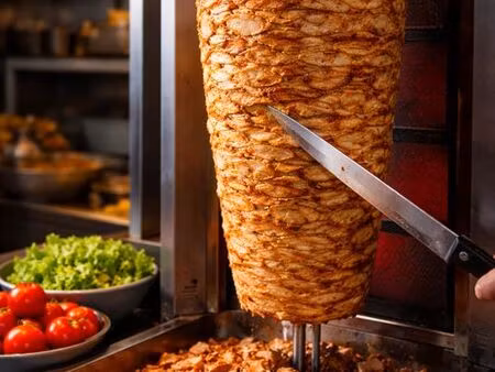 snack et kebab rentable – gare de vénissieux – location-gérance – prêt à exploiter”