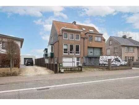 ruime  te renoveren hob met groene vergezichten in steendorp