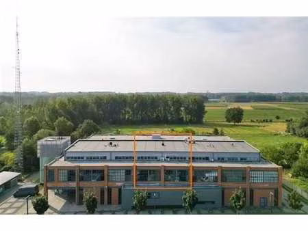 loft industriel dans une ancienne usine de coton - herzele