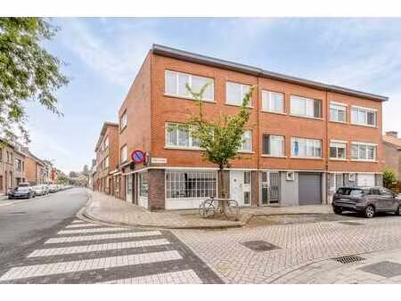 propriété commerciale avec maison à vendre à hoboken