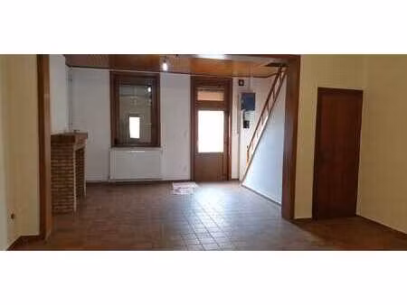 maison à louer entièrement rénovée.