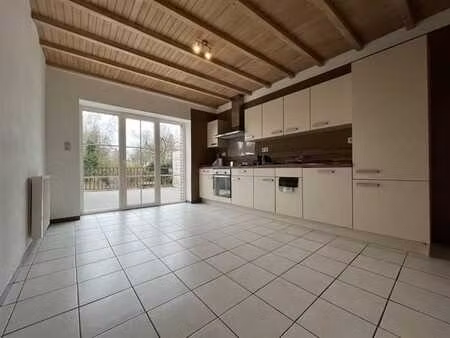 belle maison de 3 chambres avec terrasse et garage