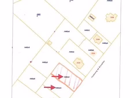 magnifique terrain à bâtir pour maison 4 façades