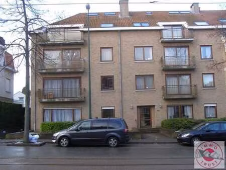 stockel / superbe appartement r-d-c de 120m²  3 ch  jardin