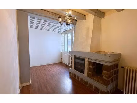 location maison  m² t-4 à anizy-le-château  750 €