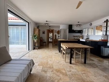 maison de plain-pied rénovée 104 m² jardin - patio