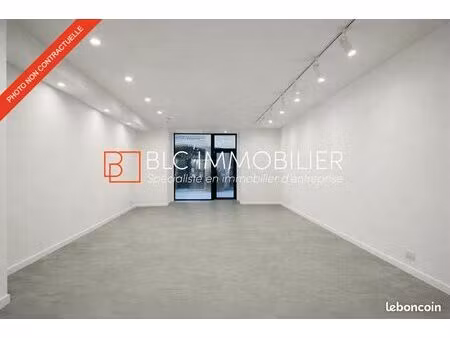 local commercial 239 m²