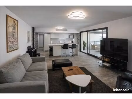 appartement récent t3 dans le centre-ville d'aix-en-provence avec parking en option