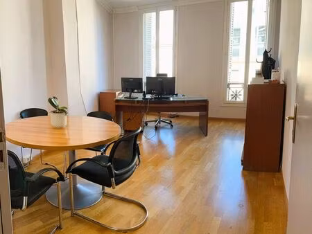 location d'un bureau de 20 m²