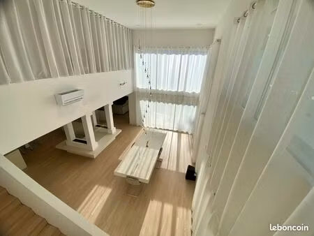 villa d'architecte 259 m² – intérieur neuf & grands volumes