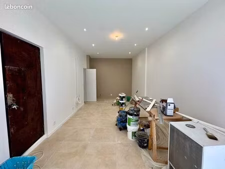 local/bureau 22 m2 13007