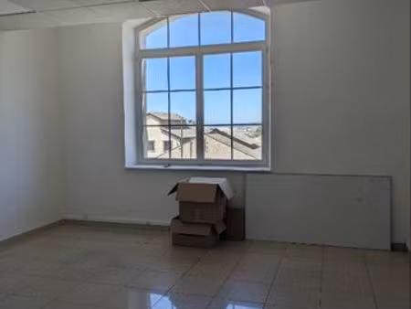 a louer bureaux lumineux marseille 14e