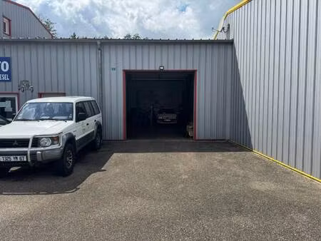 local d'activités à louer