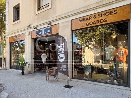 local commercial à vendre