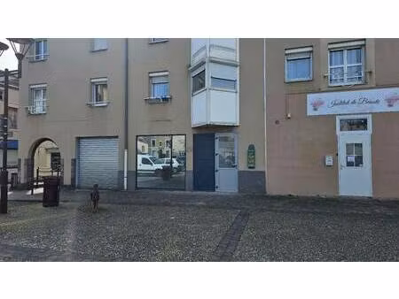 local d'activités à louer