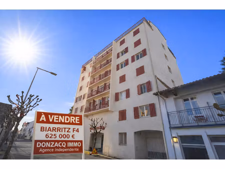biarritz t4 de 86 m² + cave + parking sous-sol