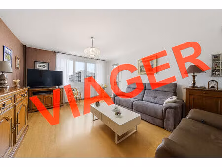 joli t3 de 63m2 à vendre en viager dans résidence avec ascenseur  balcon et vue dégagée.