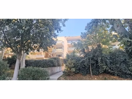 istres t3 terrasse sud garage!