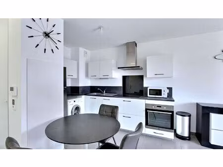 appartement le luc 2 pièce(s) avec terrasses et 2 parkings en sous-sol