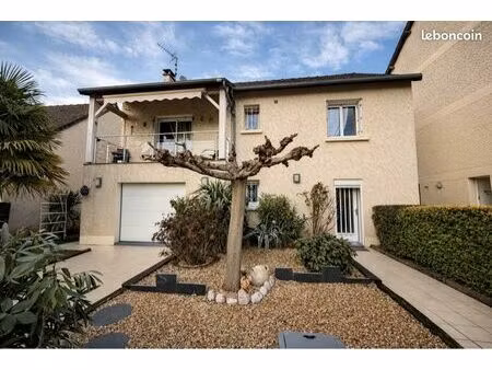 maison familiale fonctionnelle avec grand garage et jardin – brive / malemort