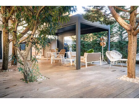 a vendre - maison loft de 150 m2 / toulouse - place dupuy (31000)