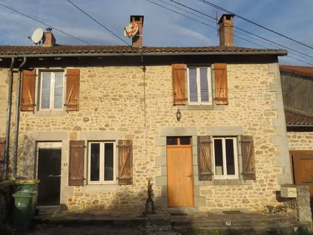 maison de bourg avec jardin et 2 granges