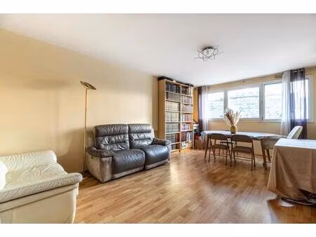 appartement 4 pièces de 88 m² à clichy