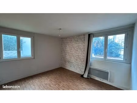 studio 1 pièce 23 m²