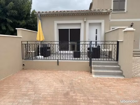 location appartement de ty p2 40m² avec terasse + cour