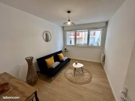studio 1 pièce 19 m²